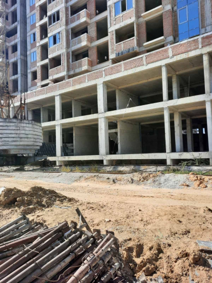 Un tanar a murit dupa ce a cazut de la etajul 14 al unui bloc aflat in constructie. Ce spune politia - FOTO Un tanar a murit dupa ce a cazut de la etajul 14 al unui bloc aflat in constructie. Ce spune politia - FOTO
