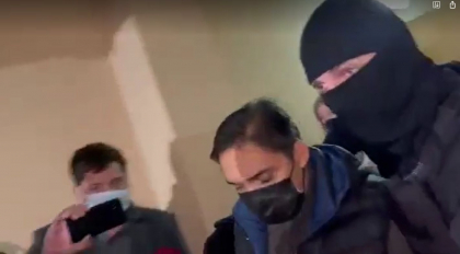 Momentul in care Alexandr Stoianoglo este adus in fata judecatorilor - VIDEO Momentul in care Alexandr Stoianoglo este adus in fata judecatorilor - VIDEO