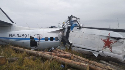 Un avion cu parasutisti s-a prabusit in centrul Rusiei. 16 persoane au murit