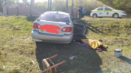 Accident tragic in raionul Cimislia. O femeie a murit, iar alta a juns la spital dupa ce masina in care se aflau a fost implicata intr-un accident - FOTO Accident tragic in raionul Cimislia. O femeie a murit, iar alta a juns la spital dupa ce masina in care se aflau a fost implicata intr-un accident - FOTO