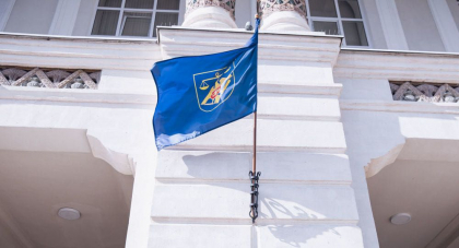 PG investigheaza pretinsa implicare a ex-procurorilor Roman Statnii si Viorel Morari privind deposedarea de avere a doi oameni de afaceri. Doua persoane au statut de invinuit PG investigheaza pretinsa implicare a ex-procurorilor Roman Statnii si Viorel Morari privind deposedarea de avere a doi oameni de afaceri. Doua persoane au statut de invinuit