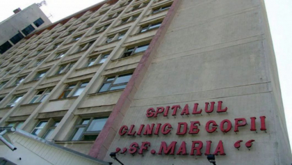 O tanara a ajuns la spital cu ruptura de esofag, dupa ce a vrut sa bea must