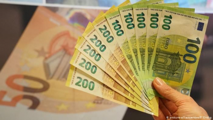 Ultima ora. Guvernul a aprobat. Tara noastra va imprumuta 30 milioane de euro de la BEI si 30 de milioane de la BERD Ultima ora. Guvernul a aprobat. Tara noastra va imprumuta 30 milioane de euro de la BEI si 30 de milioane de la BERD