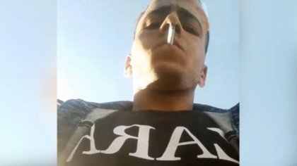 Un hot a furat telefonul unui barbat chiar in timpul unui live pe Facebook, iar 20.000 de oameni i-au vazut fata - VIDEO