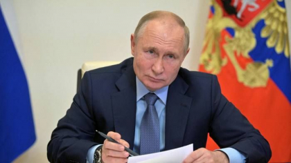 Vladimir Putin ii implora pe rusi sa se vaccineze: Va rog, dati dovada de responsabilitate Vladimir Putin ii implora pe rusi sa se vaccineze: Va rog, dati dovada de responsabilitate