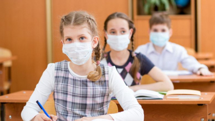 Tot mai multi elevi se infecteaza cu Covid-19. Anuntul Ministerului Educatiei 