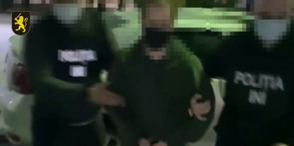 Un american invinuit de pedofilie in SUA - retinut de politistii din Republica Moldova. El urmeaza sa fie extradat - VIDEO