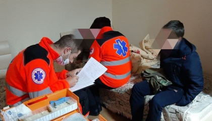 Doi copii de 3 si 14 ani - gasiti, dupa ce s-au pierdut intr-o padure de la Hincesti - FOTO