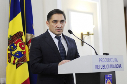 Magistratii vor decide daca prelungesc mandatul de arest la domiciliu a lui Alexandr Stoianoglo Magistratii vor decide daca prelungesc mandatul de arest la domiciliu a lui Alexandr Stoianoglo