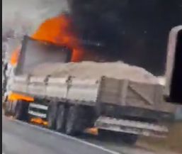 Incendiu la Hincesti: un camion a fost cuprins de flacari. Imagini de la fata locului - VIDEO