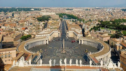 Papa numeste prima femeie la conducerea Guvernatoratului Vaticanului Papa numeste prima femeie la conducerea Guvernatoratului Vaticanului