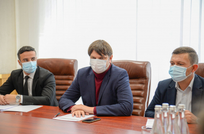 Andrei Spinu a avut o intalnire cu Secretarul de Stat de la Ministerul Transporturilor si Infrastructurii din Romania, Ionel Scriosteanu - FOTO