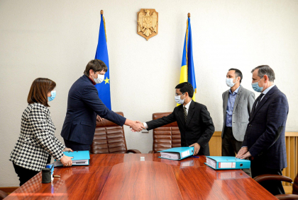 In Republica Moldova va fi construita o linie electrica aeriana de 400 kV de transport a energiei electrice pe directia Vulcanesti – Chisinau - FOTO In Republica Moldova va fi construita o linie electrica aeriana de 400 kV de transport a energiei electrice pe directia Vulcanesti – Chisinau - FOTO