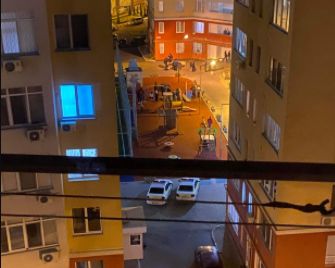 O tanara a cauzut de la etajul 14 al unui bloc de locuit din capitala. Ce spune politia - FOTO O tanara a cauzut de la etajul 14 al unui bloc de locuit din capitala. Ce spune politia - FOTO