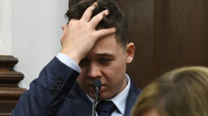 Procesul tanarului care a impuscat trei oameni la protestele din SUA, la final. „Asa arata cand tragi in cineva de la mica distanta”