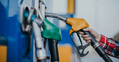 Carburantii se ieftinesc. Cat costa motorina si benzina - FOTO