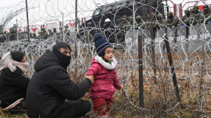 De 40 de ori au cerut ajutor, de 40 de ori au fost deportati. De cinci ani, o familie de refugiati afgani a ramas fara tara De 40 de ori au cerut ajutor, de 40 de ori au fost deportati. De cinci ani, o familie de refugiati afgani a ramas fara tara