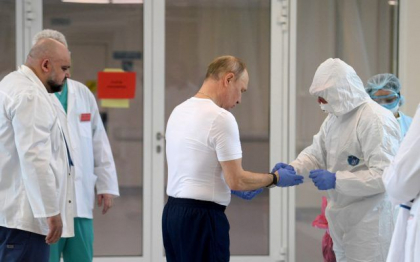 Presedintele Rusiei, Vladimir Putin a declarat ca a primit o a treia doza de vaccin anti-Covid, pe fondul unui val de Coronavirus care a lovit din plin tara Presedintele Rusiei, Vladimir Putin a declarat ca a primit o a treia doza de vaccin anti-Covid, pe fondul unui val de Coronavirus care a lovit din plin tara