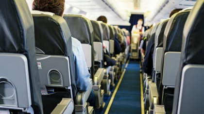 Un pasager a fost gasit mort la bordul unui avion care zbura catre Rusia Un pasager a fost gasit mort la bordul unui avion care zbura catre Rusia