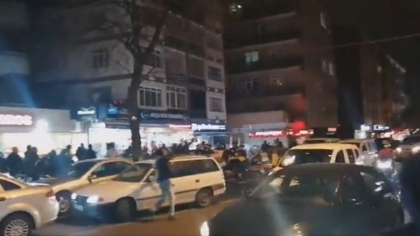 In Turcia, toata lumea sta cu ochii pe lira. "Ne scufundam, nu putem dormi de frica. Si cand cumparam hartie igienica calculam atent" In Turcia, toata lumea sta cu ochii pe lira. "Ne scufundam, nu putem dormi de frica. Si cand cumparam hartie igienica calculam atent"