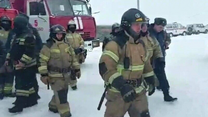 Un mort si zeci pe persoane blocate in subteran, dupa izbucnirea unui incendiu intr-o mina din Rusia Un mort si zeci pe persoane blocate in subteran, dupa izbucnirea unui incendiu intr-o mina din Rusia