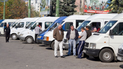 Un pret de peste 400 de lei pana la Briceni si peste 300 pana la Cahul. Cat ar putea plati moldovenii pentru un bilet de calatorie daca tariful va fi majorat Un pret de peste 400 de lei pana la Briceni si peste 300 pana la Cahul. Cat ar putea plati moldovenii pentru un bilet de calatorie daca tariful va fi majorat