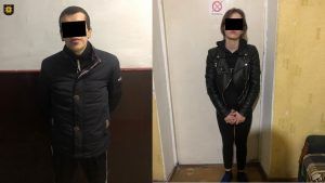Doua persoane - risca pana la 7 ani de inchisoare, dupa ce au furat bani si un telefon mobil din buzunarul unui barbat, la Durlesti - VIDEO Doua persoane - risca pana la 7 ani de inchisoare, dupa ce au furat bani si un telefon mobil din buzunarul unui barbat, la Durlesti - VIDEO