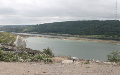 Moldova cere Ucrainei sa dea explicatii pentru lucrarile de pe Nistru de la hidrocentrala Novodnestrovsk
Moldova cere Ucrainei sa dea explicatii pentru lucrarile de pe Nistru de la hidrocentrala Novodnestrovsk