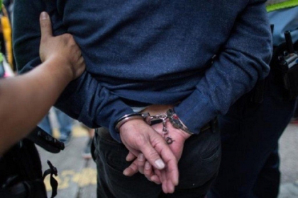 Dublu omor la Cahul. Un barbat a fost retinut, dupa ce si-a ucis sotia si soacra Dublu omor la Cahul. Un barbat a fost retinut, dupa ce si-a ucis sotia si soacra