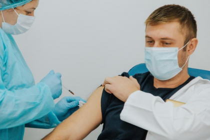 Politia de Frontiera a dat startul administrarii dozei booster de vaccin impotriva COVID-19 Politia de Frontiera a dat startul administrarii dozei booster de vaccin impotriva COVID-19