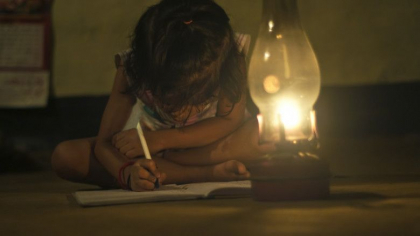 Pandemia a paralizat invatamantul din intreaga lume. In tarile sarace, 70% dintre copii nu pot citi un text simplu Pandemia a paralizat invatamantul din intreaga lume. In tarile sarace, 70% dintre copii nu pot citi un text simplu