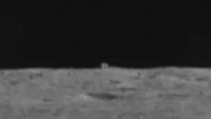 Roverul chinez Yutu 2 a descoperit o „cabana misterioasa” pe Luna Roverul chinez Yutu 2 a descoperit o „cabana misterioasa” pe Luna