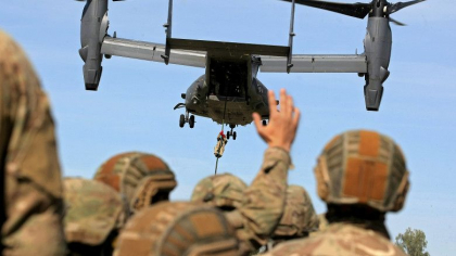 SUA vor trimite mai multe trupe „in estul Europei”, daca Rusia invadeaza Ucraina. Americanii ar prefera sa nu se implice militar direct SUA vor trimite mai multe trupe „in estul Europei”, daca Rusia invadeaza Ucraina. Americanii ar prefera sa nu se implice militar direct
