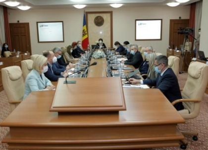 Indemnizatia unica de 16 mii de lei, acordata pentru alti 5563 angajati care s-au imbolnavit de Covid - 19 la locul de munca
