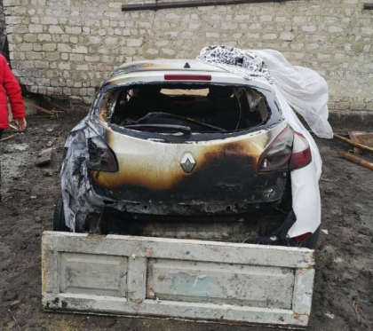 O masina a luat foc pe o strada din Balti. O echipa de pompierii a intervenit. Imagini de la fata locului - FOTO O masina a luat foc pe o strada din Balti. O echipa de pompierii a intervenit. Imagini de la fata locului - FOTO