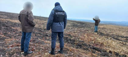 Au incercat sa intre in tara ilegal, dar au fost prinsi. Trei moldoveni -  cercetati penal. Ce au spus politistilor de frontiera 