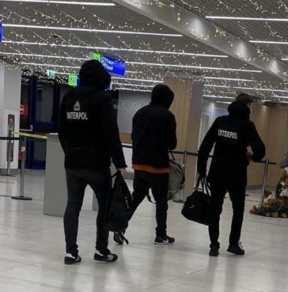 Un moldovean, dat in cautare internationala de doi ani - extradat din Polonia. Ce infractiune a savarsit - FOTO

