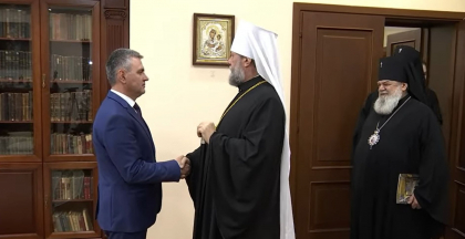 Mitropolitul Vladimir l-a felicitat pe Vadim Krasnoselskii cu ocazia rezultatului obtinut la scrutinul ilegal din Transnistria - VIDEO Mitropolitul Vladimir l-a felicitat pe Vadim Krasnoselskii cu ocazia rezultatului obtinut la scrutinul ilegal din Transnistria - VIDEO