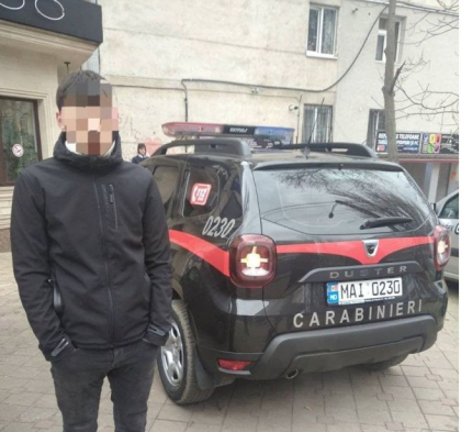 Un tanar dat in cautare pentru santaj - retinut. Ce spun politistii - FOTO Un tanar dat in cautare pentru santaj - retinut. Ce spun politistii - FOTO