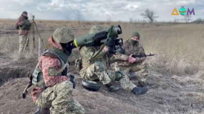 Armata ucraineana a efectuat exercitii cu rachete americane antitanc in apropierea regiunii separatiste din estul tarii Armata ucraineana a efectuat exercitii cu rachete americane antitanc in apropierea regiunii separatiste din estul tarii