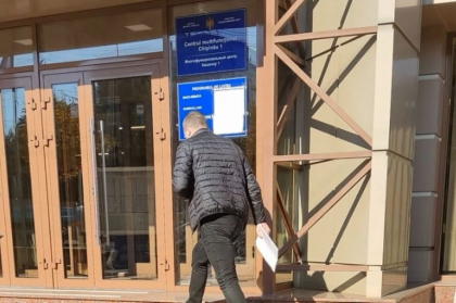 Opt angajati ai Agentiei Servicii Publice, citati de CNA pentru a fi audiati in dosarul de coruptie privind eliberarea actelor cadastrale Opt angajati ai Agentiei Servicii Publice, citati de CNA pentru a fi audiati in dosarul de coruptie privind eliberarea actelor cadastrale