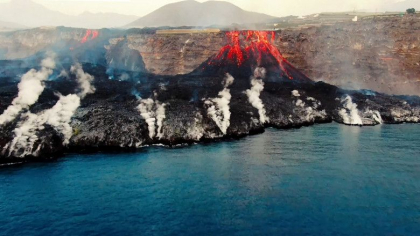 Eruptia vulcanului din insula La Palma, incheiata dupa trei luni. Pagubele sunt estimate la peste 900 de milioane de euro Eruptia vulcanului din insula La Palma, incheiata dupa trei luni. Pagubele sunt estimate la peste 900 de milioane de euro