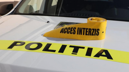 Alerta cu bomba - falsa. Oamenii legii au verificat 51 de centre comerciale, gara si autogarile din capitala Alerta cu bomba - falsa. Oamenii legii au verificat 51 de centre comerciale, gara si autogarile din capitala