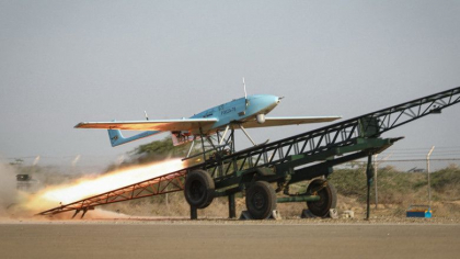 Un atac cu drone kamikaze asupra unei baze militare americane din Irak a fost dejucat
Un atac cu drone kamikaze asupra unei baze militare americane din Irak a fost dejucat