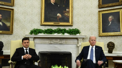 Joe Biden: SUA „vor raspunde decisiv” daca Rusia va invada Ucraina Joe Biden: SUA „vor raspunde decisiv” daca Rusia va invada Ucraina