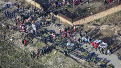 Familiile victimelor avionului doborat „din greseala” in Iran trebuie sa primeasca despagubiri de 74 milioane de euro
Familiile victimelor avionului doborat „din greseala” in Iran trebuie sa primeasca despagubiri de 74 milioane de euro