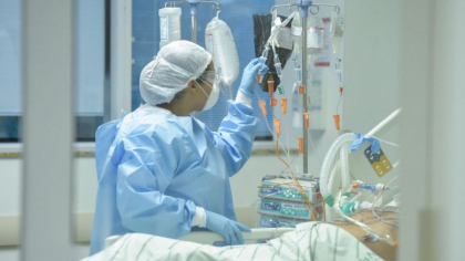 Expertii prognozeaza date alarmante pentru Ungaria, intrata deja in valul 5 al pandemiei Expertii prognozeaza date alarmante pentru Ungaria, intrata deja in valul 5 al pandemiei