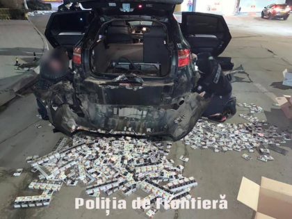 Un automobil, plin cu tigari de contrabanda - depistat la vama Sculeni - FOTO
Un automobil, plin cu tigari de contrabanda - depistat la vama Sculeni - FOTO