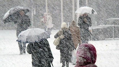 Gata cu temperaturile generoase. De saptamana viitoare vine frigul si ne asteptam la ninsori Gata cu temperaturile generoase. De saptamana viitoare vine frigul si ne asteptam la ninsori