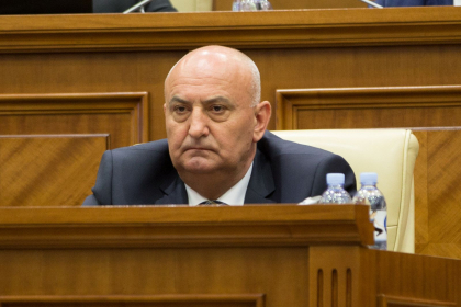Fostul deputat PDM, Veaceslav Nedelea - retinut de CNA Fostul deputat PDM, Veaceslav Nedelea - retinut de CNA